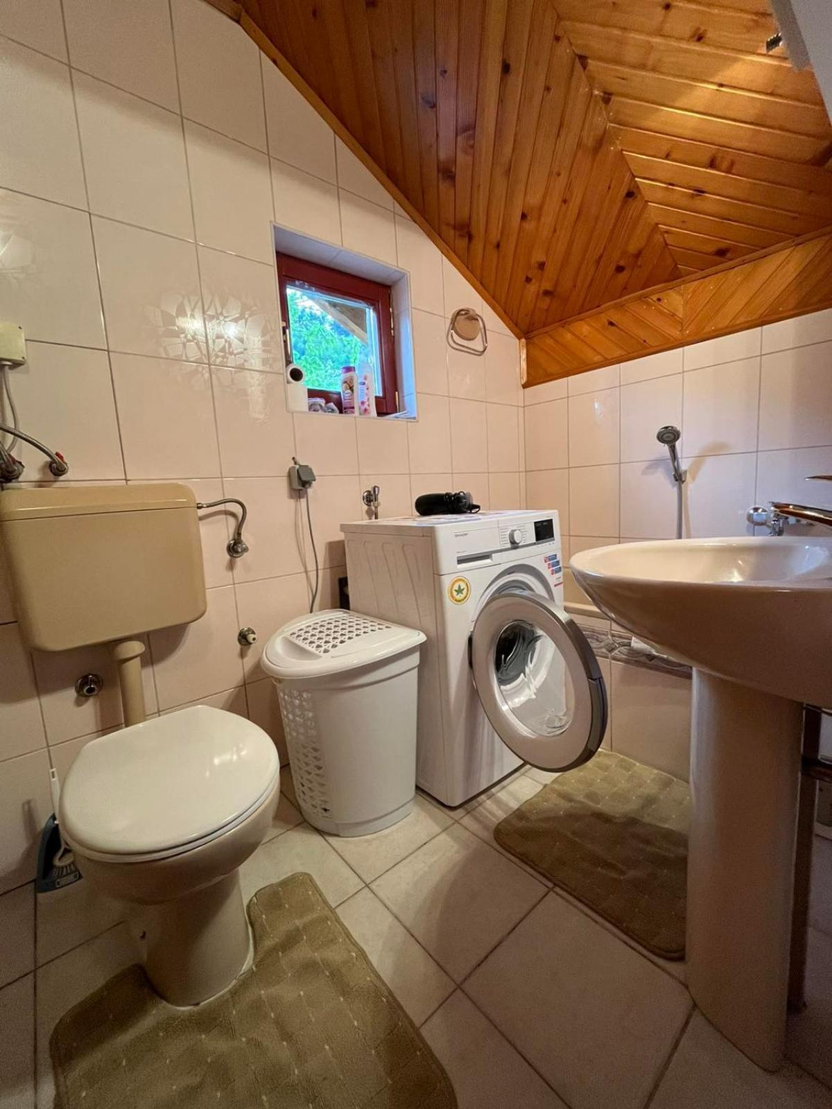 Guesthouse Vratnik Sarajevo Eksteriør billede